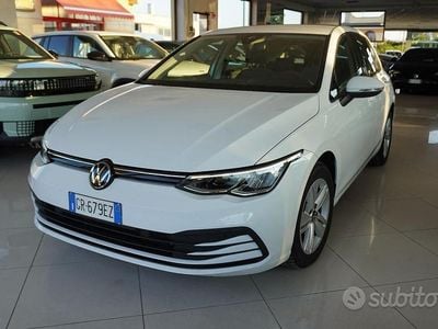 Usata VW Golf VIII Life 110 CV (80 kW) 2023 Bianco Berlina
