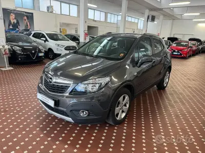 Usado Opel Mokka Cosmo 136 CV (100 kW) 2015 Gris SUV