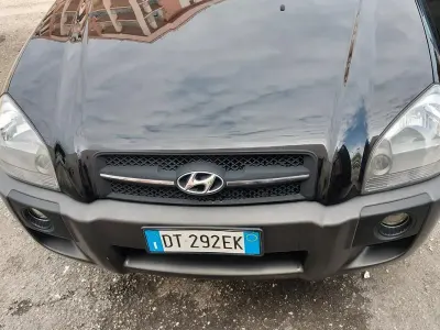 Usata Hyundai Tucson 140 CV (102 kW) 2008 Nero SUV
