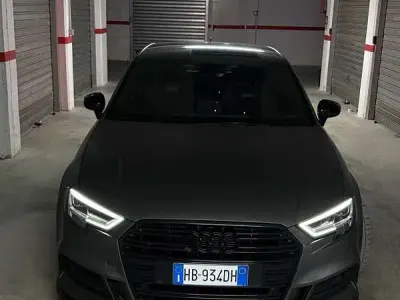 Gebraucht Audi A3 Sport 150 PS (110 kW) 2016 Grau Limousine