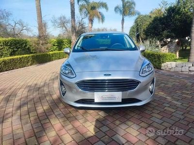 Usata Ford Fiesta Titanium 85 CV (62 kW) 2017 Grigio Berlina