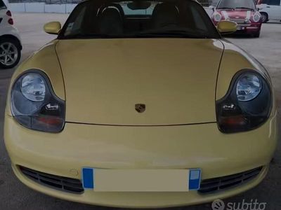 Usata Porsche Boxster 220 CV (161 kW) 1999 Giallo Cabrio