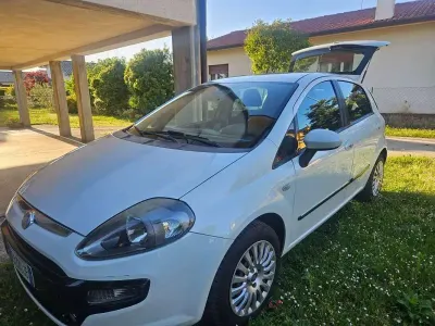 Usata Fiat Punto Evo S 69 CV (50 kW) 2011 Bianco Utilitaria