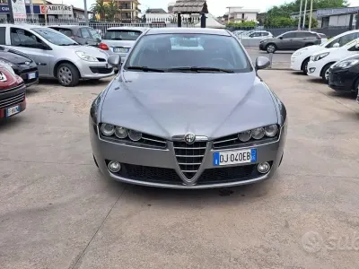 Usata Alfa Romeo 159 Distinctive 150 CV (110 kW) 2007 Grigio Berlina