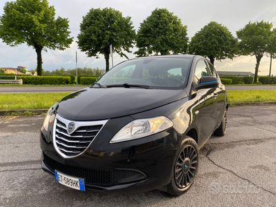 usata Lancia Ypsilon 3ª serie 1,2 benzina 10/2013