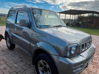 Usata Suzuki Jimny 84 CV (61 kW) 2007 Grigio SUV
