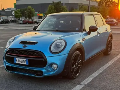 Usata Mini Cooper S 192 CV (141 kW) 2015 Blu/azzurro Utilitaria