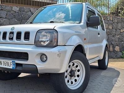 Usata Suzuki Jimny GLX 80 CV (58 kW) 2000 Grigio SUV