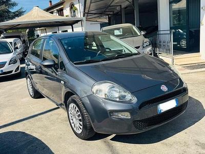 Usata Fiat Punto Young 77 CV (56 kW) 2014 Grigio Utilitaria