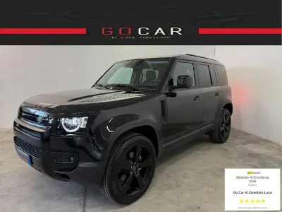Usata Land Rover Defender SE Dynamic 200 CV (147 kW) 2023 Nero SUV