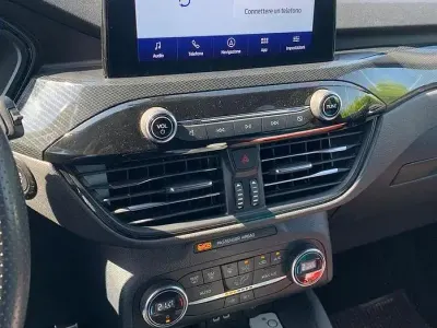 Usata Ford Kuga ST 120 CV (88 kW) 2022 Grigio SUV