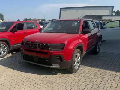 Usata Jeep Avenger Altitude 101 CV (74 kW) 2024 Rosso SUV