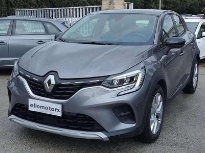 Usado Renault Captur Business 116 CV (85 kW) 2021 Gris SUV