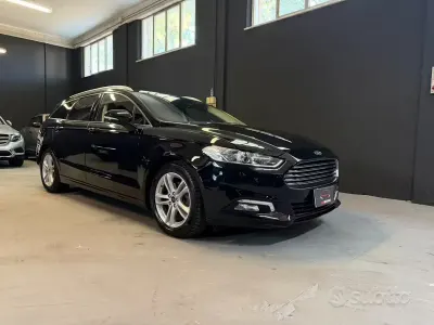 Usata Ford Mondeo 150 CV (110 kW) 2017 Nero Station wagon
