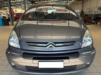 Usata Citroën Xsara Picasso Elegance 115 CV (84 kW) 2004 Grigio Monovolume