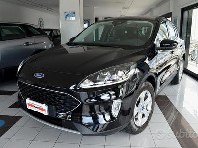 Usata Ford Kuga 120 CV (88 kW) 2022 Nero SUV