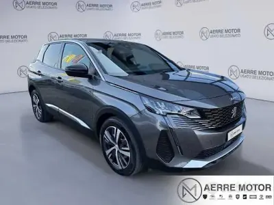 Usata Peugeot 3008 Allure 131 CV (96 kW) 2023 Grigio SUV