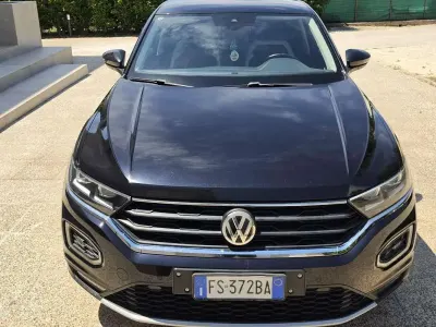 Usata VW T-Roc Advance 150 CV (110 kW) 2018 Nero SUV