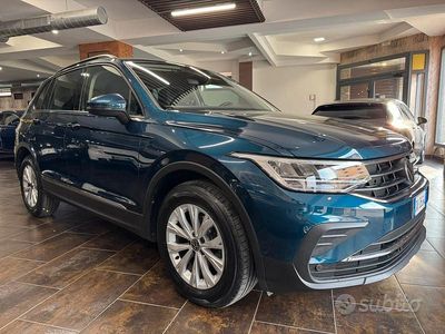 Usata VW Tiguan Life 150 CV (110 kW) 2022 Blu SUV