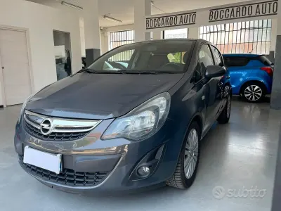 Usata Opel Corsa 85 CV (62 kW) 2014 Grigio Utilitaria
