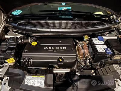 Usata Chrysler Voyager 150 CV (110 kW) 2006 Grigio Monovolume