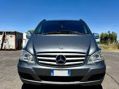 Usata Mercedes Viano 224 CV (164 kW) 2012 Grigio Monovolume