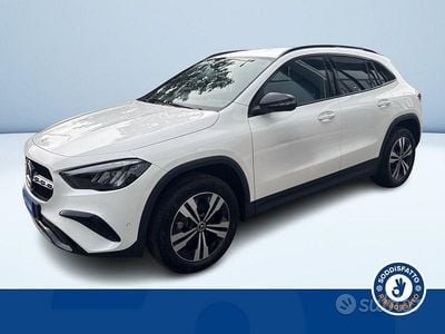 Usata Mercedes GLA180 Advanced Plus 116 CV (85 kW) 2025 Bianco pastello SUV