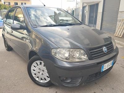 Usata Fiat Punto 60 CV (44 kW) 2003 Grigio Utilitaria