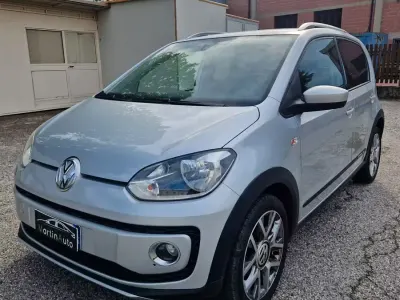 Usata VW up! 75 CV (55 kW) 2015 Grigio Utilitaria