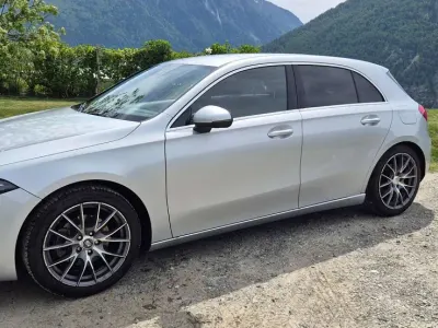 Usata Mercedes A200 163 CV (119 kW) 2018 Argento Berlina