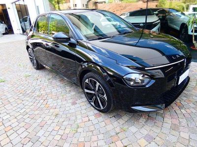 Nuova Lancia Ypsilon 110 CV (80 kW) 2025 Nero Utilitaria