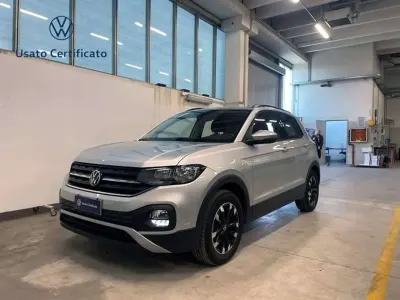 Usata VW T-Cross Style 95 CV (69 kW) 2023 Reflex silver metallizzato SUV