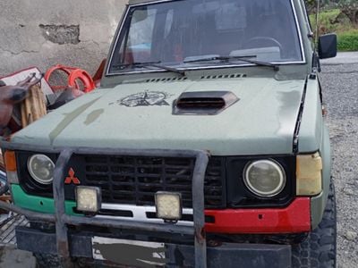 Usata Mitsubishi Pajero 84 CV (61 kW) 1989 Verde SUV