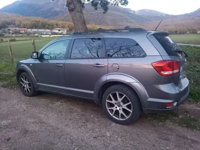 Usata Fiat Freemont Urban 170 CV (125 kW) 2011 Grigio SUV