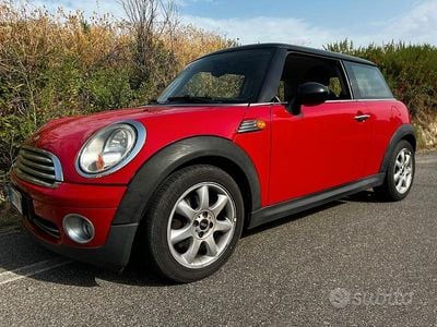 Usata Mini Cooper 116 CV (85 kW) 2009 Rosso Utilitaria