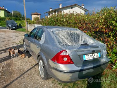 usata Ford Mondeo Mondeo 2.0i 16V cat 5p. Ghia