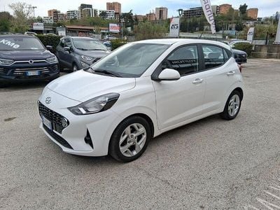 Usata Hyundai i10 67 CV (49 kW) 2022 Bianco Utilitaria