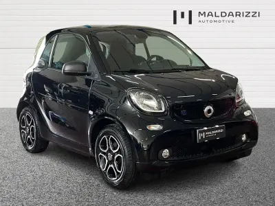 Usata Smart ForTwo Electric Drive Passion 60 kW (82 CV) 2019 Nero
