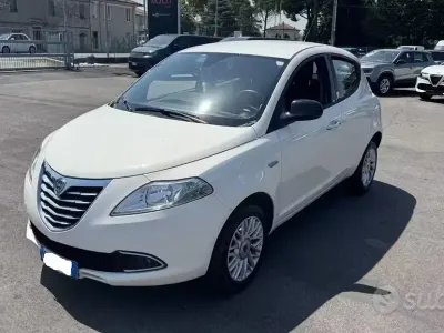 Usata Lancia Ypsilon