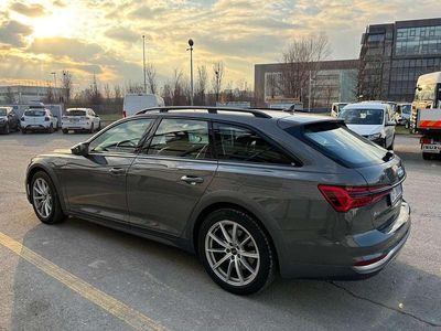 Usata Audi A6 Allroad Ambiente 344 CV (253 kW) 2023 Grigio chronos Station wagon