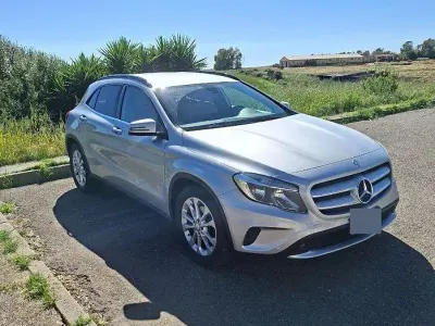 Gebraucht Mercedes GLA200 136 PS (100 kW) 2016 Grau SUV