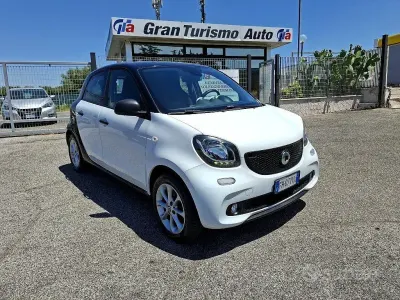 Usata Smart ForFour 71 CV (52 kW) 2017 Bianco Utilitaria