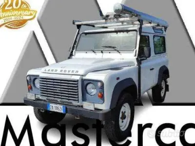 Usata Land Rover Defender 122 CV (89 kW) 2014 Bianco Furgone