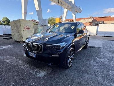 Usata BMW X5 M Sport 231 CV (169 kW) 2021 Blu/azzurro SUV