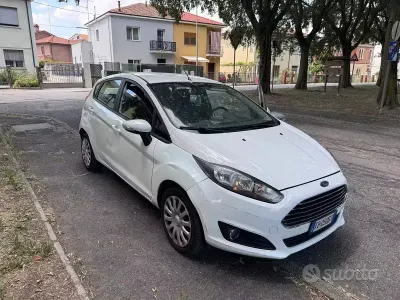Usata Ford Fiesta 95 CV (69 kW) 2015 Utilitaria