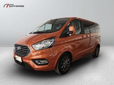 Usata Ford Tourneo Custom Titanium 131 CV (96 kW) 2022 Marrone Furgone