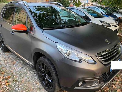 Usata Peugeot 2008 120 CV (88 kW) 2015 Grigio SUV