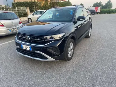 Usata VW T-Cross Life 95 CV (69 kW) 2024 Nero SUV