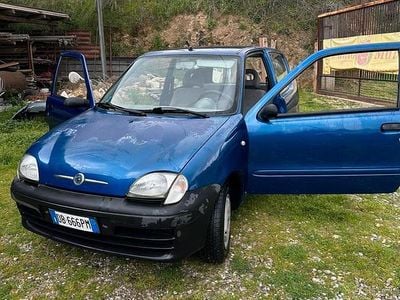 Usata Fiat 600 54 CV (39 kW) 2006 Utilitaria