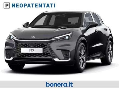 Nuova Lexus LBX 136 CV (100 kW) 2026 Sonic chrome/black SUV
